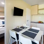 Tisza-to Apartmanpark Aparthotel 4*