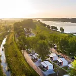 Hotel apartamentowy Tisza-to Apartmanpark Kisköre