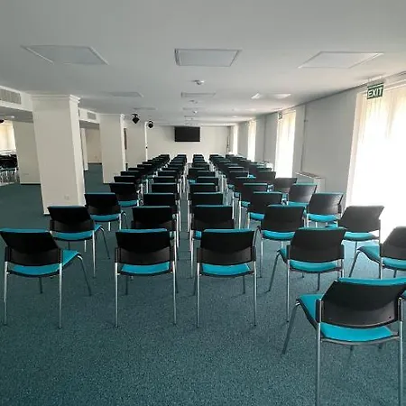 Tisza-to Apartmanpark Aparthotel