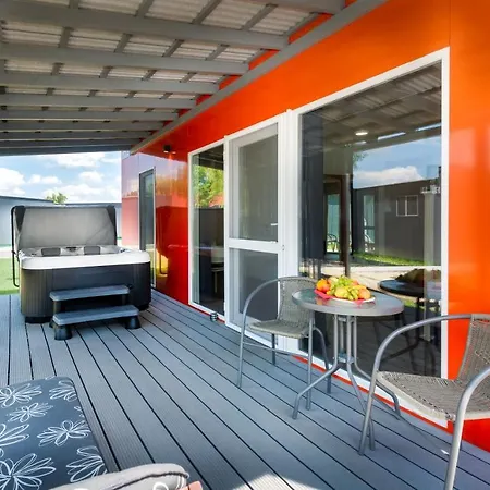 Tisza-tó Apartmanpark 4*