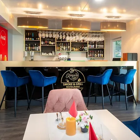 Tisza-to Apartmanpark Aparthotel *