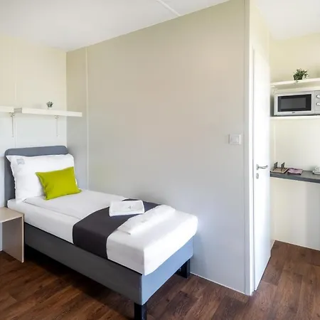 Tisza-to Apartmanpark Aparthotel *