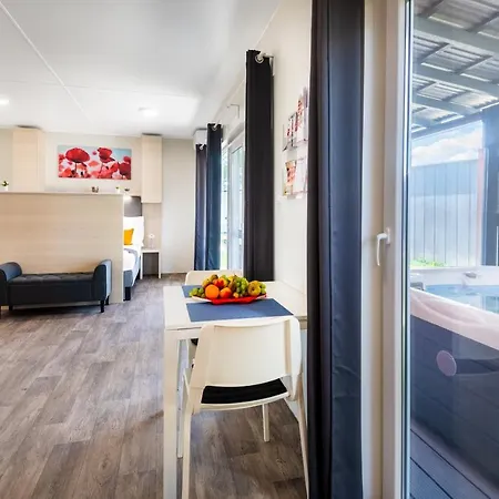 Tisza-to Apartmanpark Aparthotel Kisköre