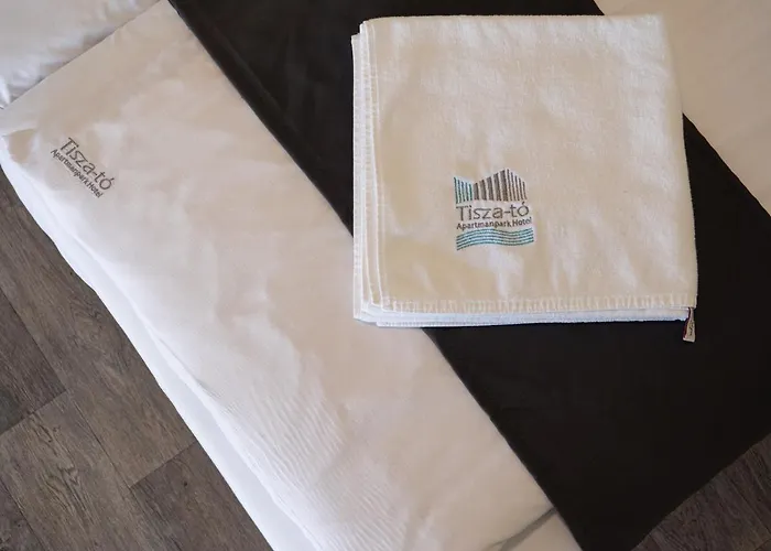 아파트호텔 Tisza-to Apartmanpark Kisköre