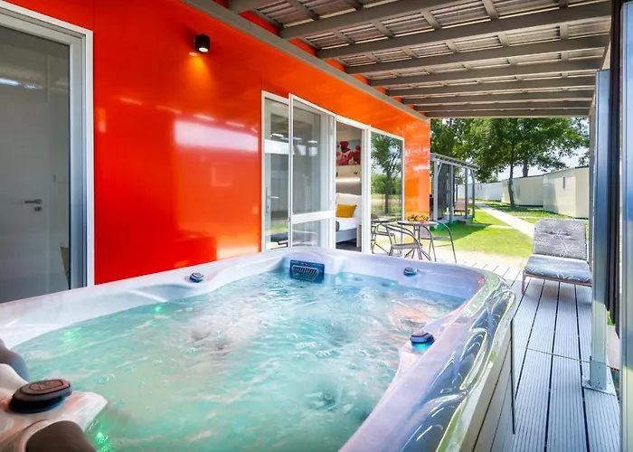 Tisza-to Apartmanpark 아파트호텔 4*