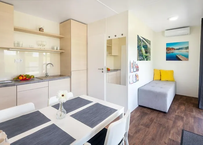 Tisza-to Apartmanpark 아파트호텔 Kisköre