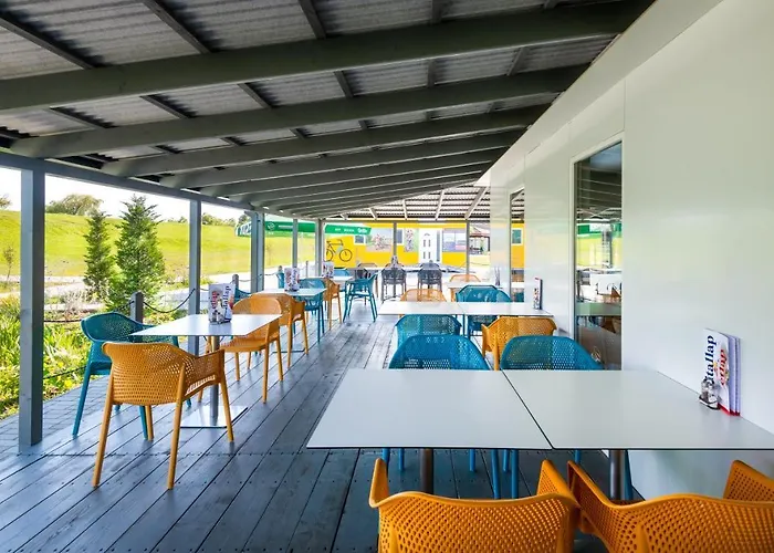 Tisza-to Apartmanpark 4*