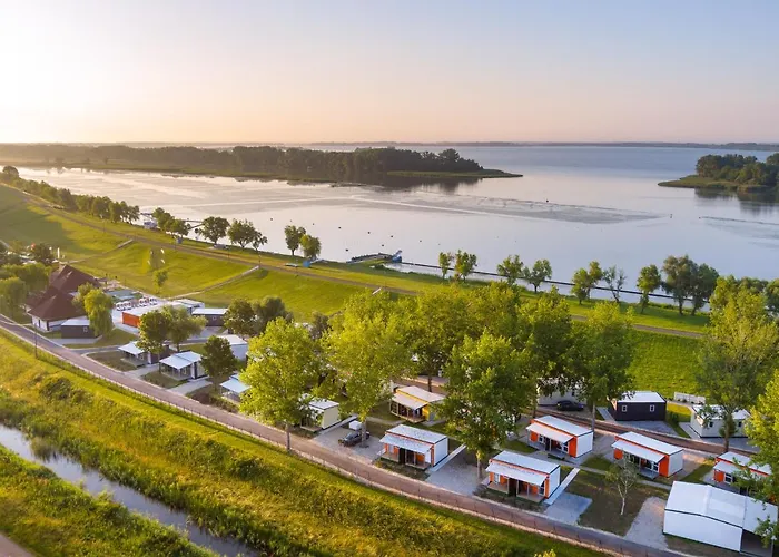 아파트호텔 Tisza-to Apartmanpark Kisköre