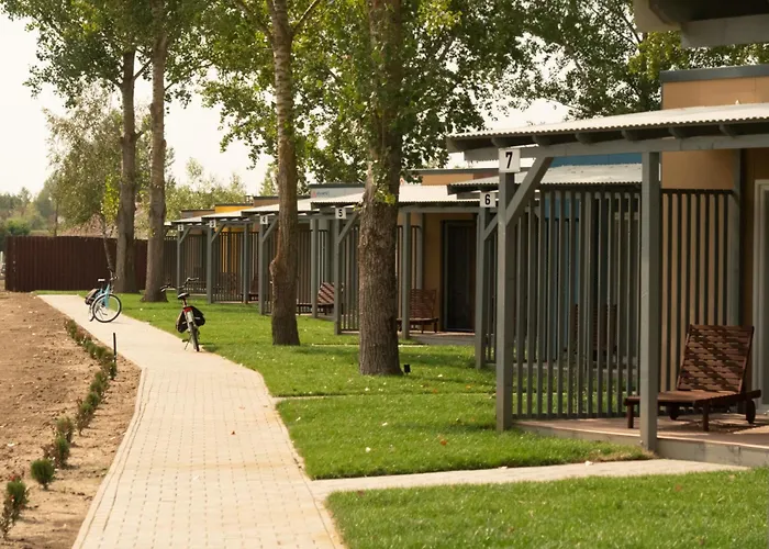 Tisza-to Apartmanpark 아파트호텔